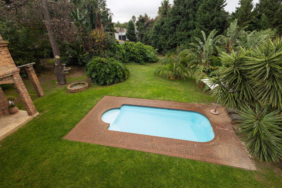 5 Bedroom Property for Sale in Vierlanden Western Cape